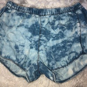 Blue/ white shorts